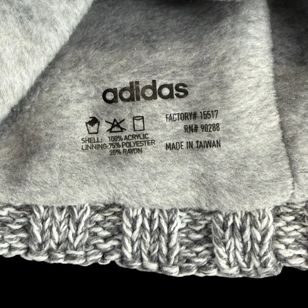 Adidas Men's Grey/White Pom Pom Winter Fleece Lined Beanie Hat Cap Toboggan NWT